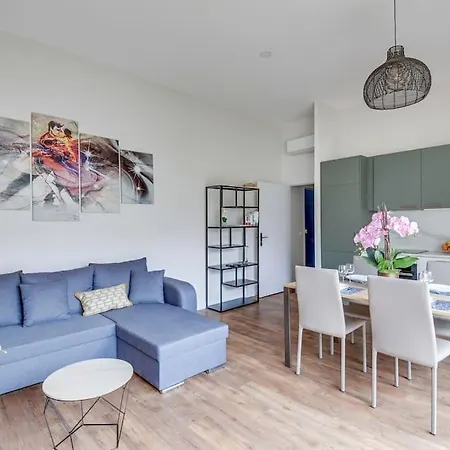 Appartamento Brp Center, Four